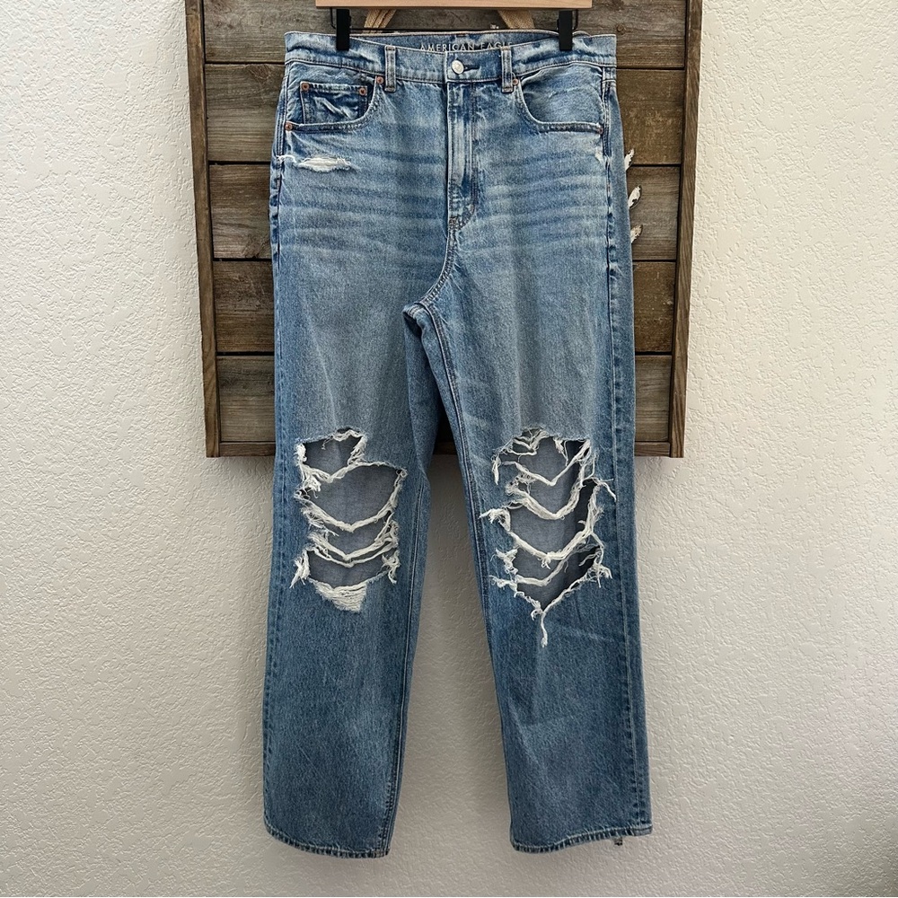 American Eagle Highest Rise Baggy Straight Distressed Blue Jeans size 12